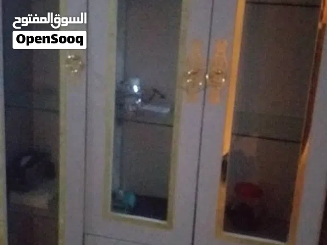 بوفيه مستعمل استعمال نضيف السعر 450وساهل