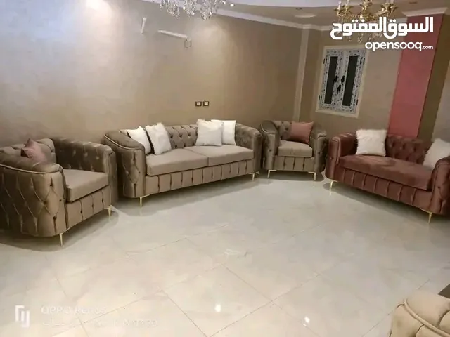 تجديد وصيانة كراسي الجلوس القديمة