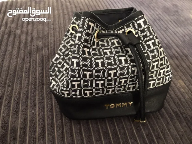 Black Tommy Hilfiger for sale in Algeria