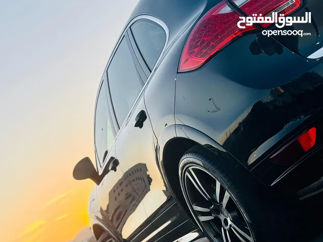 Excellent (new like) Porsche Cayenne S for sale 2013 model