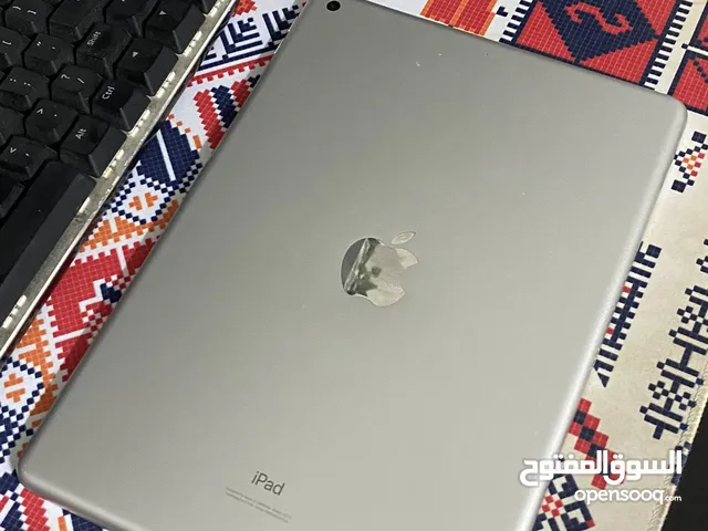 ايباد الجيل الثامن - 32GB