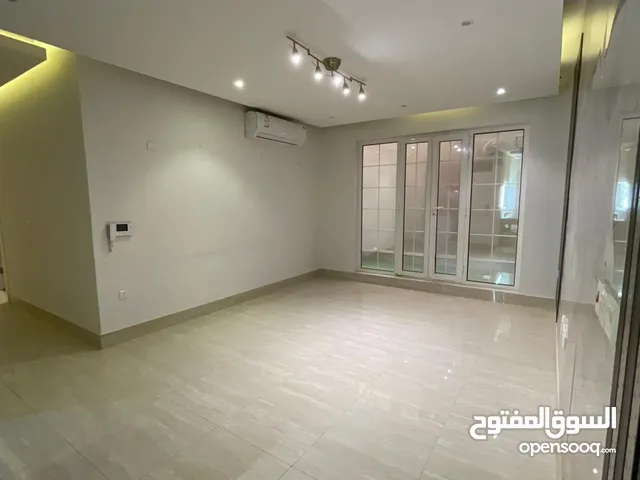 شقه للايجار في الرياض  حي المونسيه غرفتين  صاله  مطبخ  حمامين شهري 1500 ريال شام للكهرباء والمي