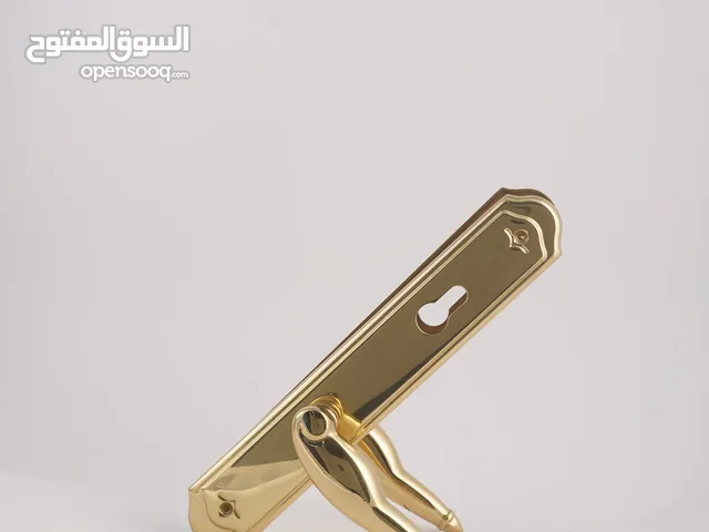 أيادي للابواب الداخليه والخارجيه ابتداء 3 دينار من تتوفر لدينا خدمة التوصيل حسب المنطقه مؤسسة العكش