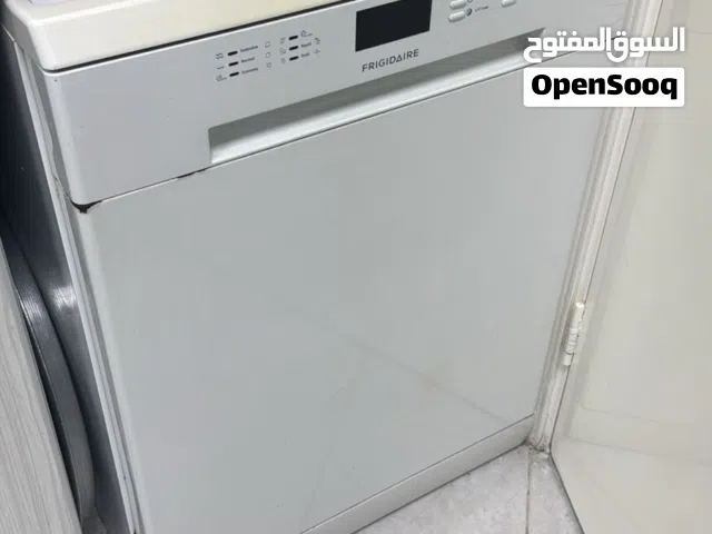 غسالة صحون + طاولة