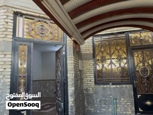 150 m2 4 Bedrooms Townhouse for Rent in Basra Muhandiseen