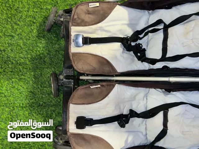 عرباي اطفال توأم للبيع المانيه الصنع