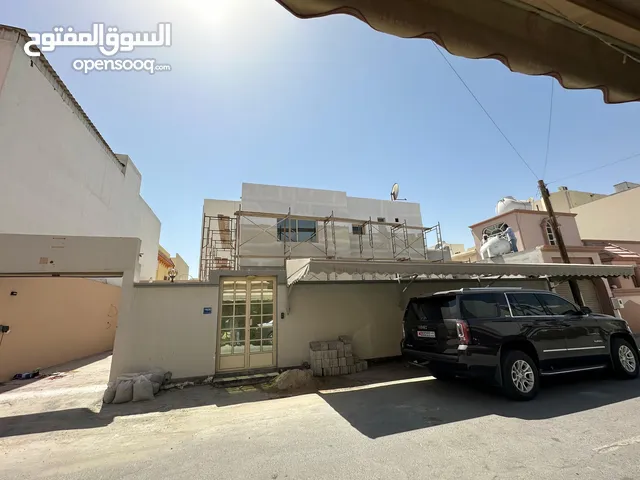 500 m2 More than 6 bedrooms Townhouse for Rent in Central Governorate Sanad