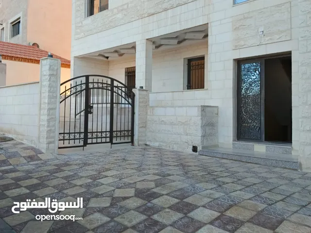 شقة أرضية دوبلكس مميزة للبيع