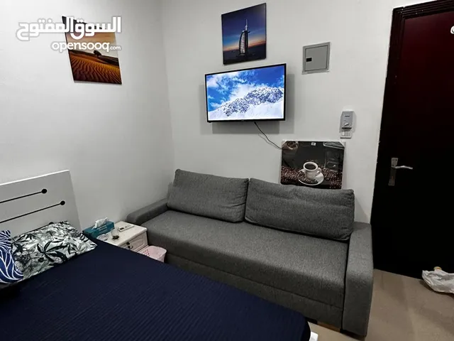450ft Studio Apartments for Rent in Sharjah Al Butina