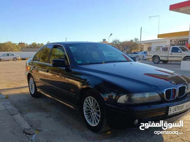 BMW 525 فيا خامسة