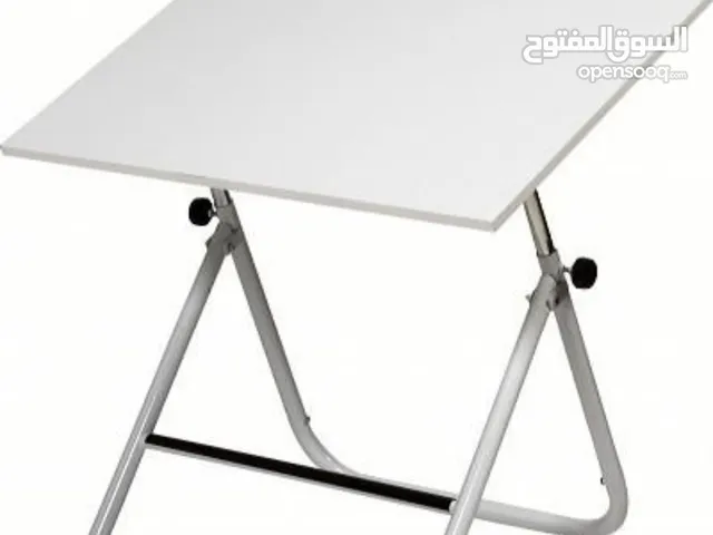 Drawing table size 80*120 cm طاولة رسم بحالة جيدة  مطلوب 25 دينار