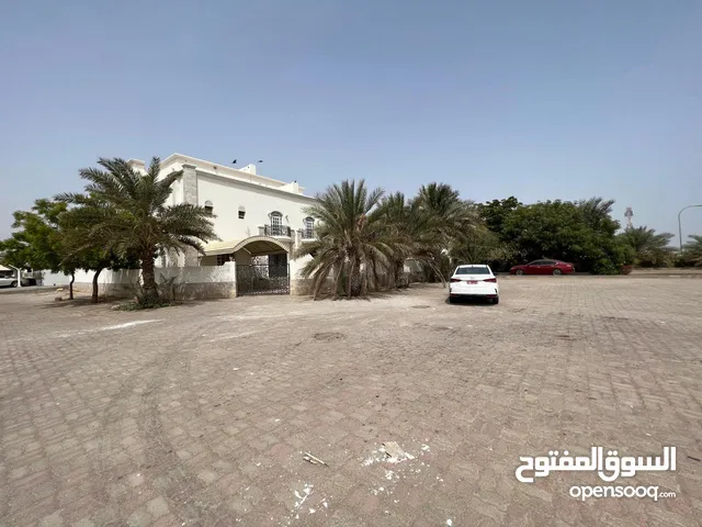 450m2 More than 6 bedrooms Villa for Rent in Muscat Al Mawaleh