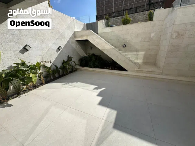 250 m2 3 Bedrooms Apartments for Sale in Amman Abdoun