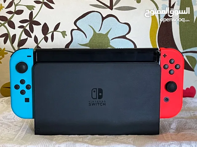 نينتندو Nintendo switch OLED(شبه الجديد)+Super Mario Odyssey+Animal crossing horizons (مع اكسسوارات)