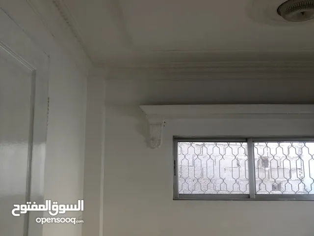 110 m2 4 Bedrooms Apartments for Rent in Zarqa Al ghweariyyeh