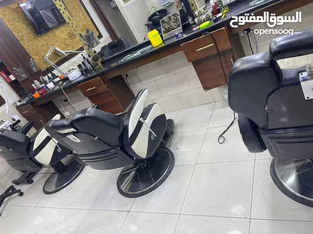 عدة صالون حلاقة للبيع كاملة وليس بالقطعة