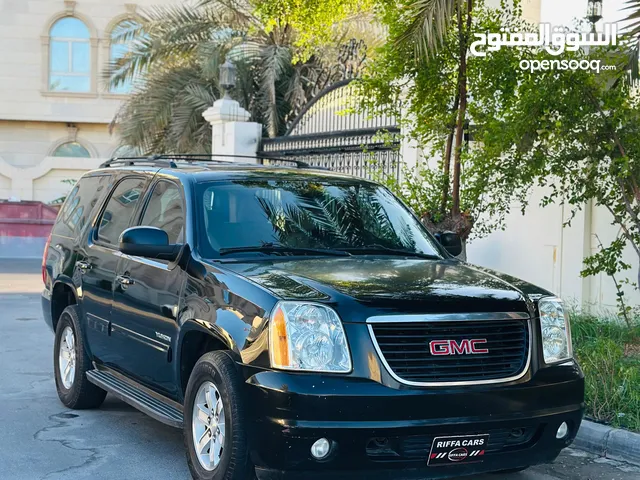 GMC Yukon  1 year passing  Year-2014. Single owner used suv 7 seater.1 year passing and insurance