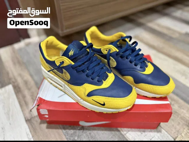 Nike air max used like new size 44