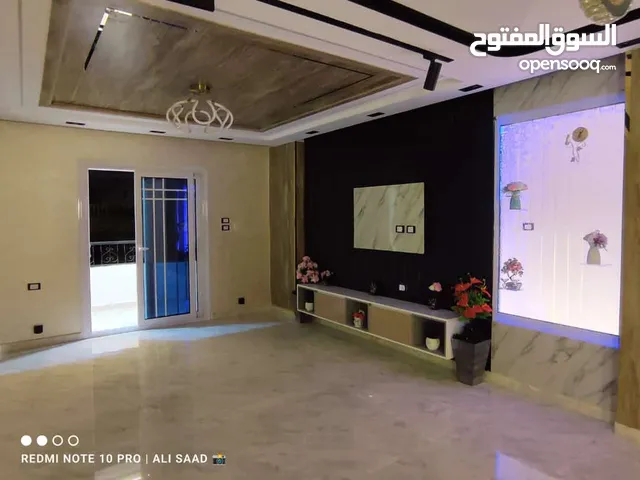 200 m2 3 Bedrooms Apartments for Sale in Giza Hadayek al-Ahram
