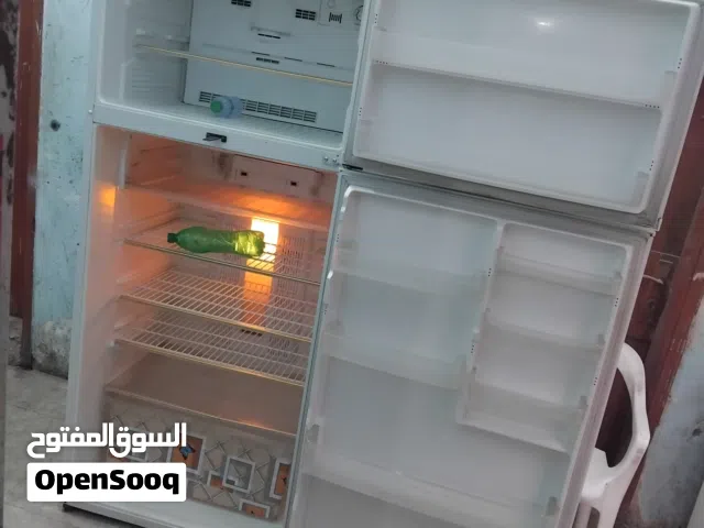 يوجد للبيع ثلاجة ناشونال يباني 26 قدم حجم عائلي استعمال خفيف معا التوصيل والكفاله