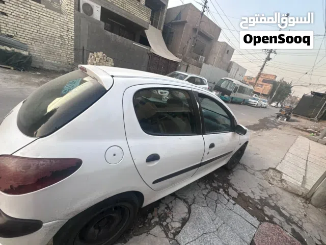 2009 بيجو 206 Standard