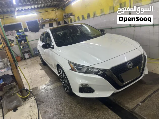 Used Nissan Altima in Dhofar