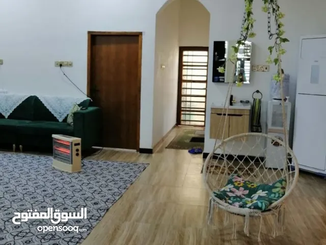 300 m2 3 Bedrooms Townhouse for Sale in Basra Al-Jazzera