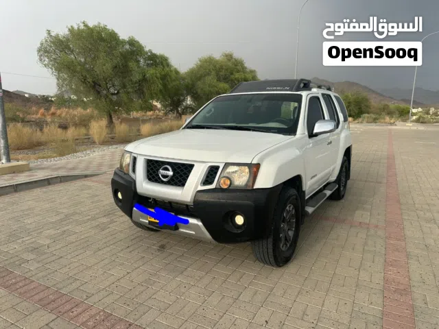 2015 نيسان X-تيرا Platinum