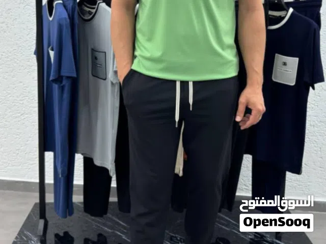 ملابس رياضية درجه اولى الوان واشكال ومقاسات  للبيع بالجمله