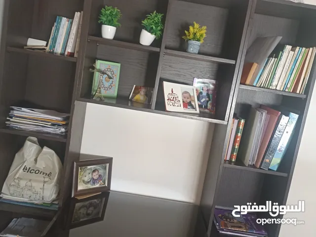 بوفيه مع مكتب للبيع