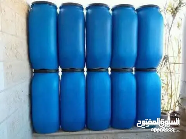 براميل بلاستيك نظاف جدا للبيع