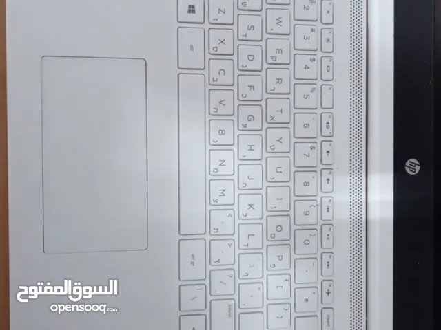 HP Notebook 14-BP I5 8th gen مع كرت شاشة Readeon 2 GB