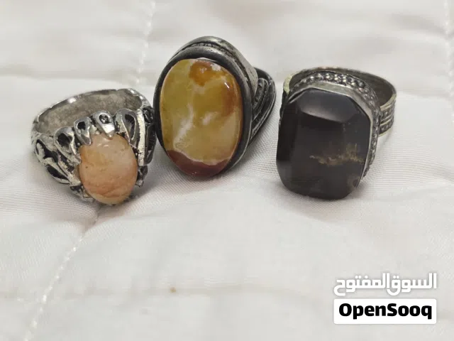 3 خواتم قديمه