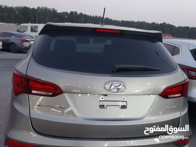 Used Hyundai Santa Fe in Sharjah