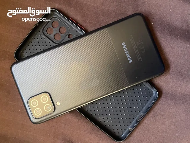 Samsung Galaxy A12 64 GB in Amman