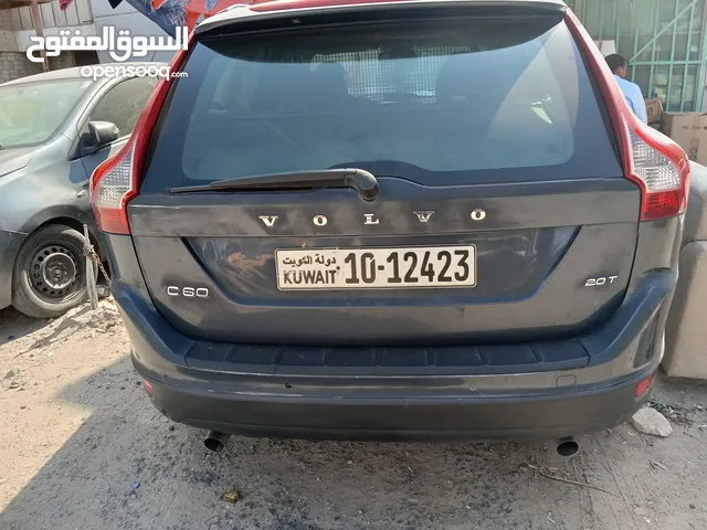 سياره فولفو 2011