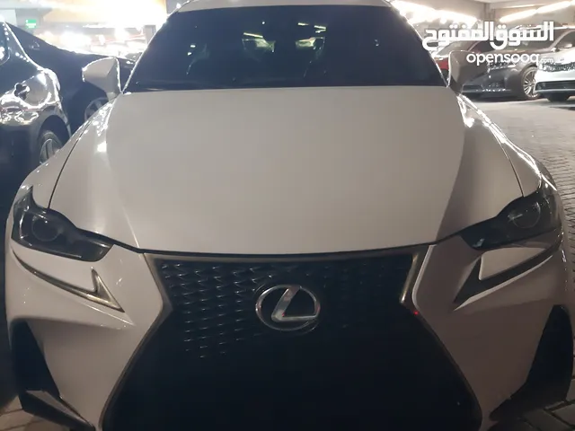 ليكزس is 200 t امريكي 2017 للبيع السياره F سبورت