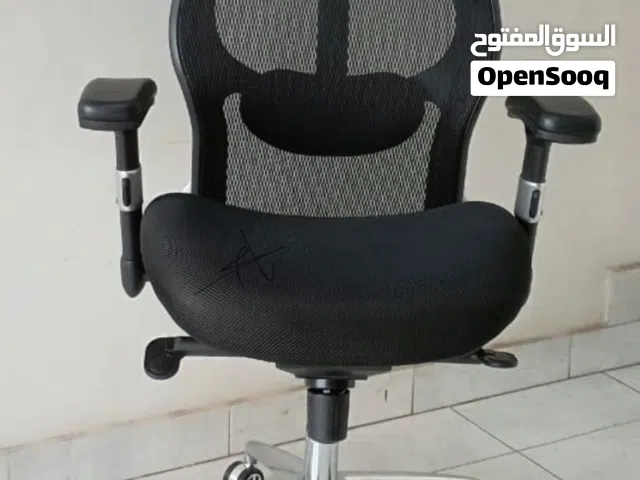 كرسى مدير طبى مستورد لجميع مشاكل الظهر والرقبة والعمود الفقري والقطنيه ومريح لفترات الجلوس الطويله .