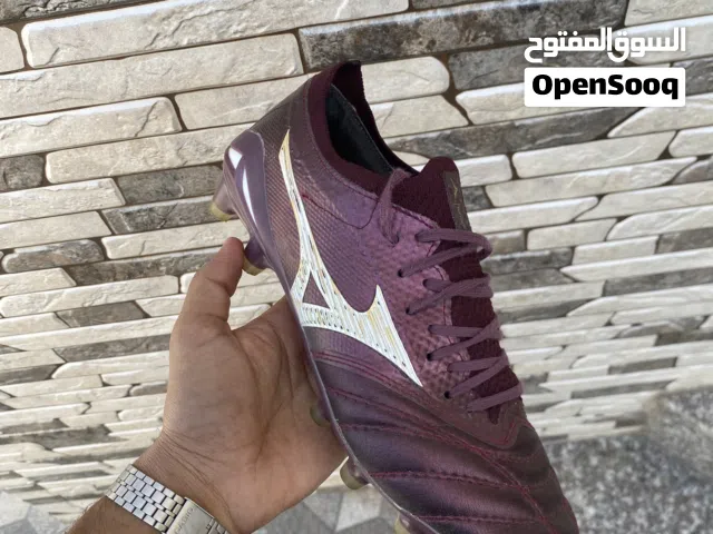 جوتي كرة قدم مزون mazon