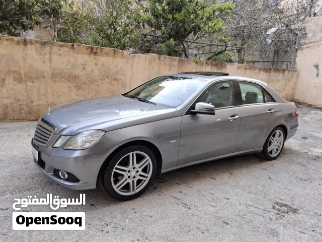 2010 مرسيدس بنز الفئة-E E 200