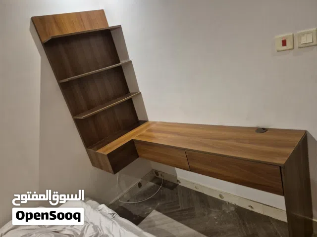 نحن متخصصون في تصميم وتفصيل غرف النوم بأجود أنواع الأخشاب (مودرن وكلاسيك)، كما نقدم خدمات الصيانة ال
