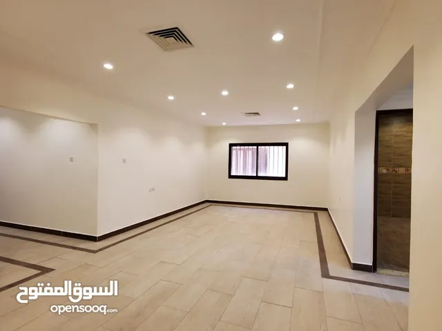 10 m2 4 Bedrooms Apartments for Rent in Hawally Salwa