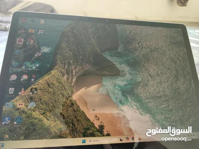 مكروسوفت سرفيس لابتوب 2 256 جيجا 8 جيجا رام