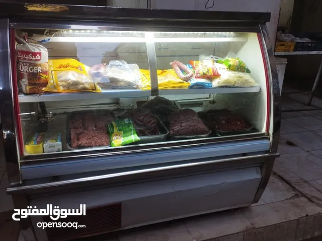 ثلاجه عرض تشبه الجديد