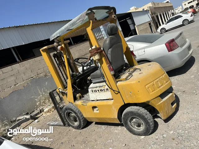 2003 Forklift Lift Equipment in Al Batinah