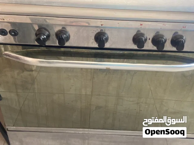 غاز مع فرن للبيع