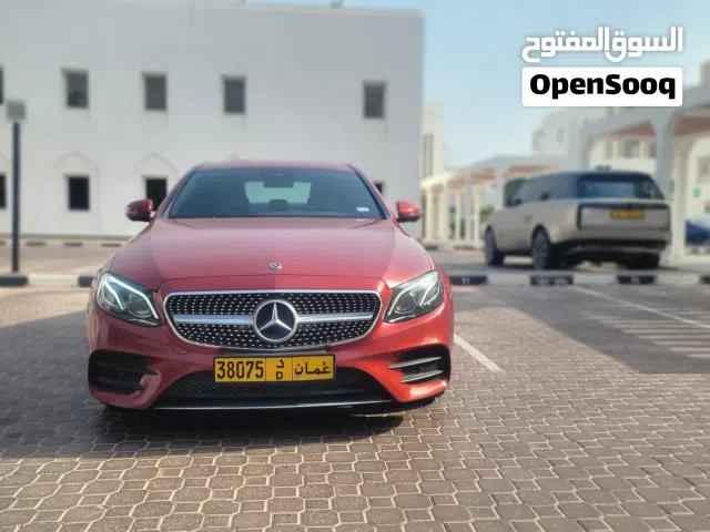 مرسيدس بنز الفئة E 2019 E 300 أحمر للبيع مع كامل المواصفات الأمريكية بحالة فوق الممتازة