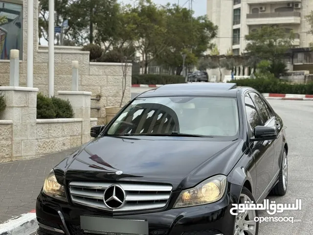 مرسيدس. C200. مع. فتحه. بسعررررر حرق بويه. شركه. بسعررررر حرق حرق