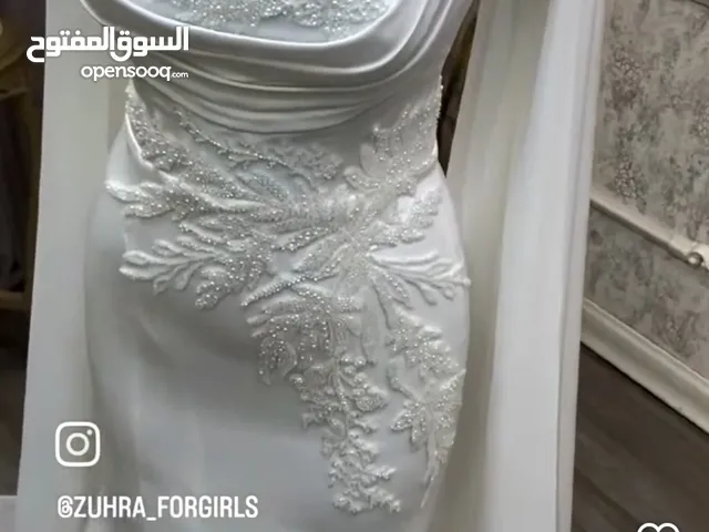 فستان عقد قران