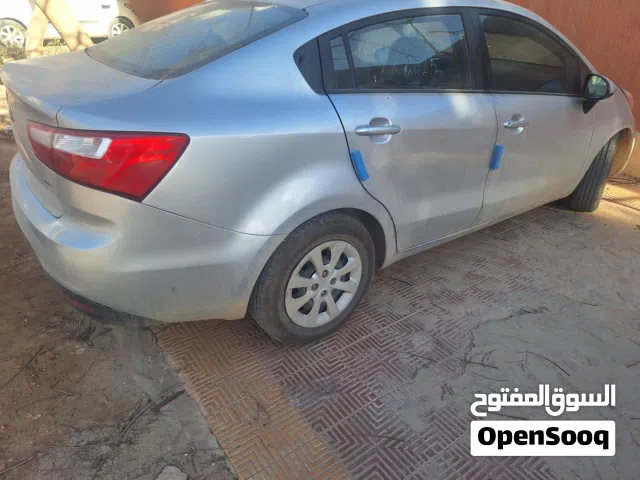 كيا ريو موديل 2014